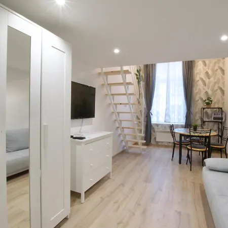 Standard By Hi5- Downtown Jungle Apartment *